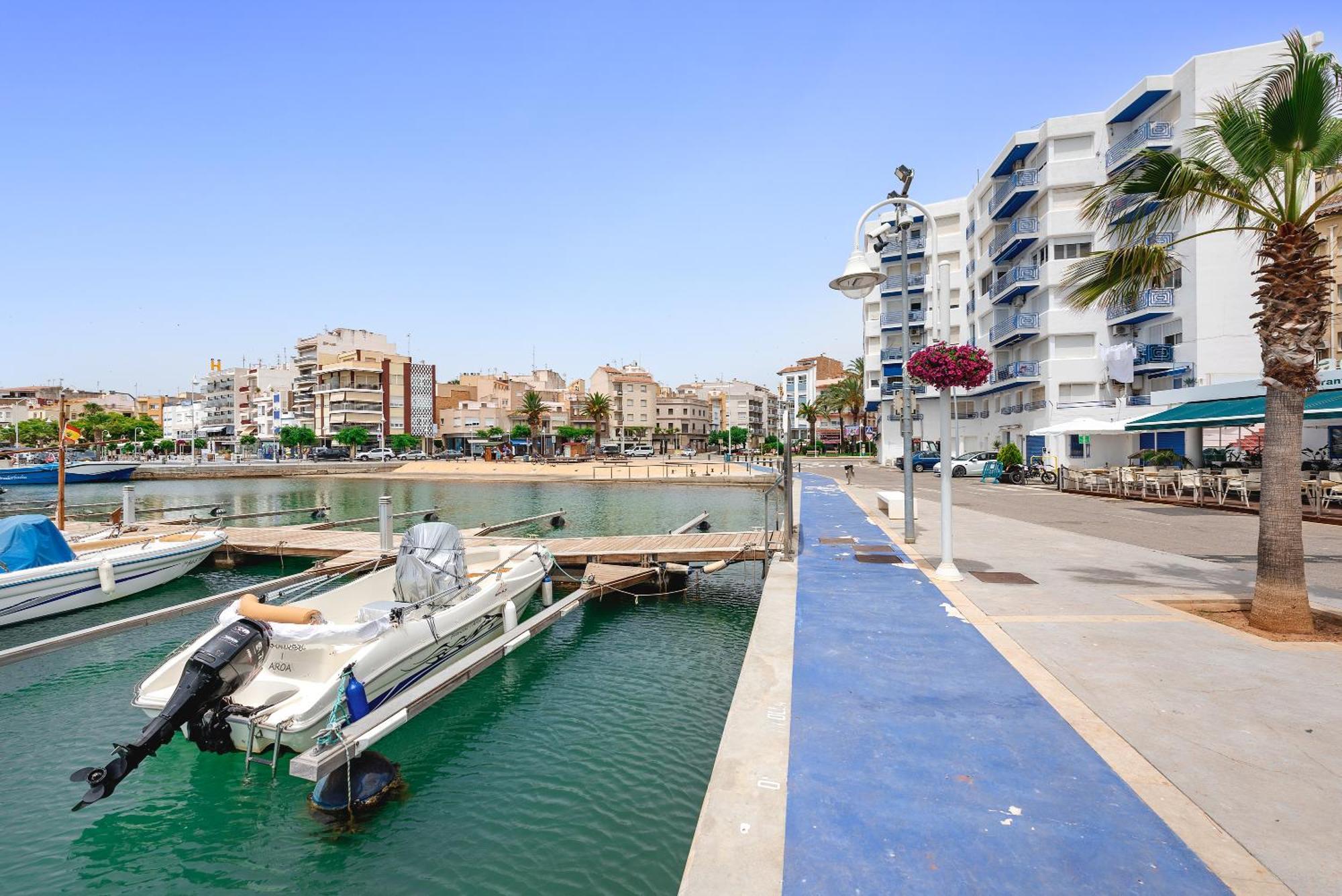 Apartmán Vora Port L'Ampolla Exteriér fotografie